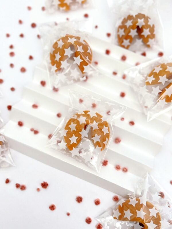 Skaidrus maišelis su žvaigždutėmis